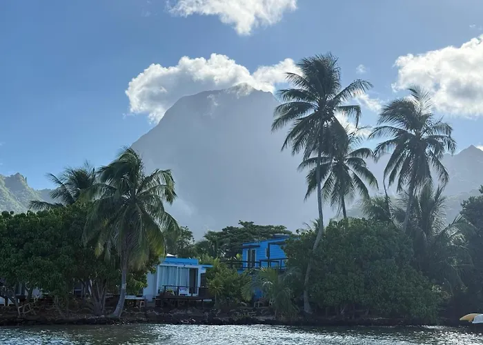 Bungalow Vue Lagon 180 Degre, La Maison Bleue